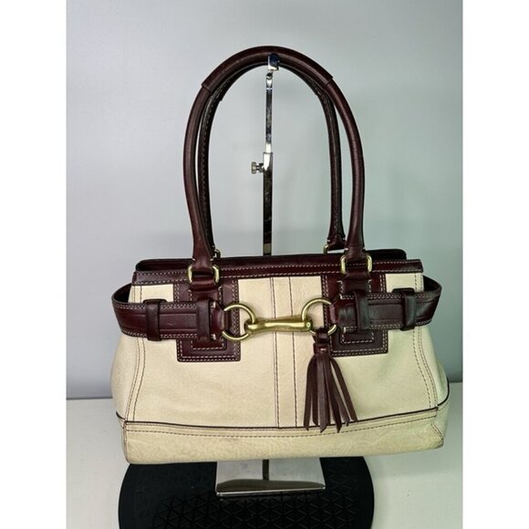 VTG Coach Hamptons Ivory / Maroon Pebbled Leather Bag